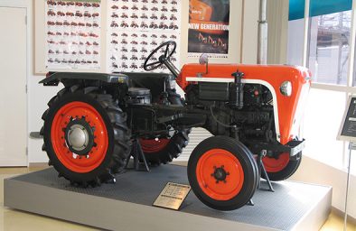 Kopia Kubota T15_pierwszy japonski traktor rolniczy