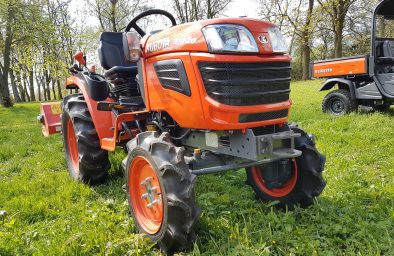 Ciągnik Kubota B1