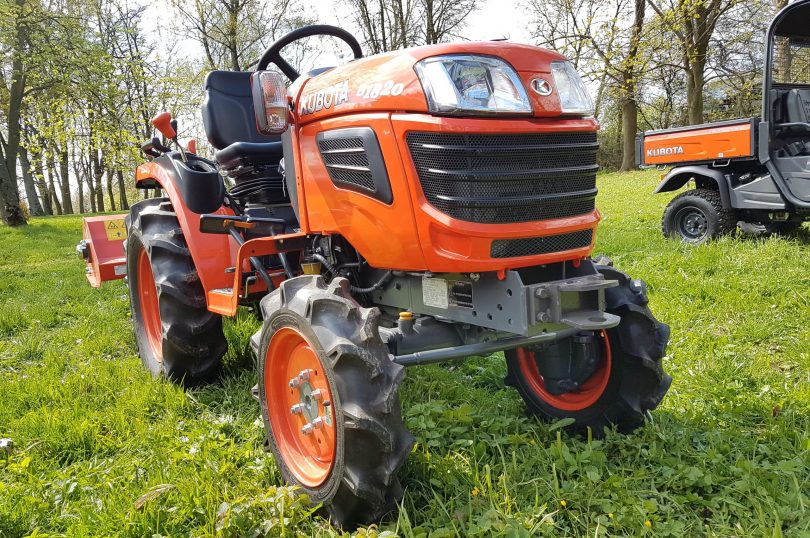 Ciągnik Kubota B1