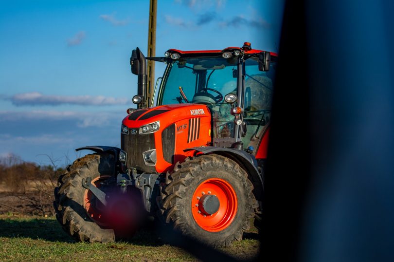 Ciągnik Kubota M7