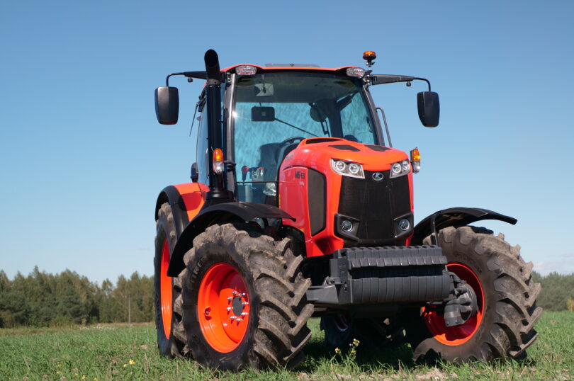 1 Kubota-M6001-Utility (1)