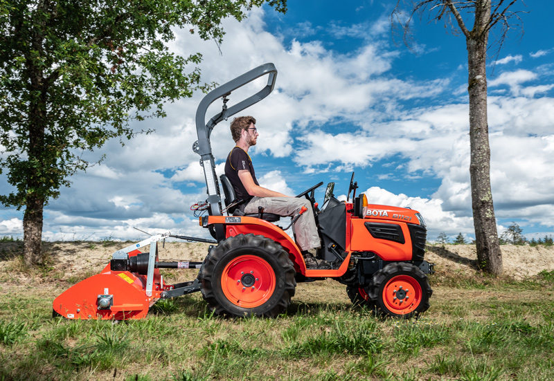 Kubota B1