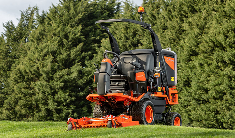 Kubota FC3