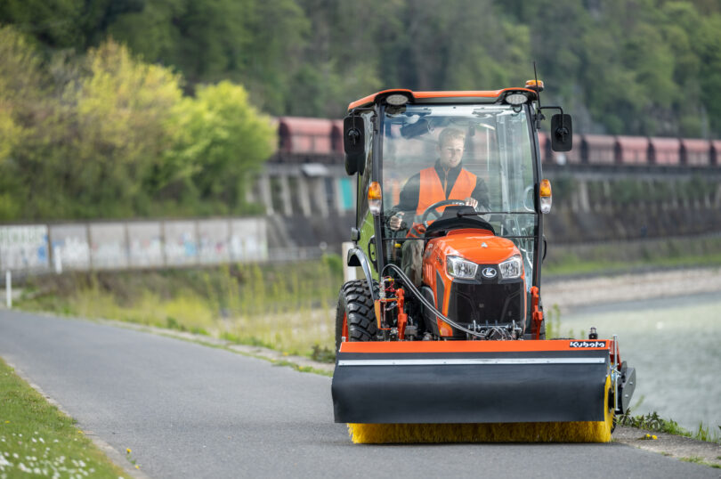 Ciągnik Kubota LX