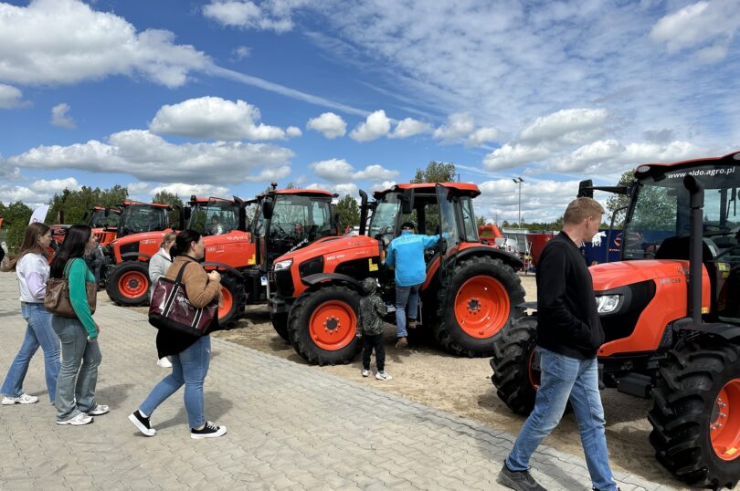 Dni wyjątkowych testów i okazji z kosiarkami i maszynami komunalnymi Kubota
