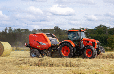 Kubota M7004 z TIM